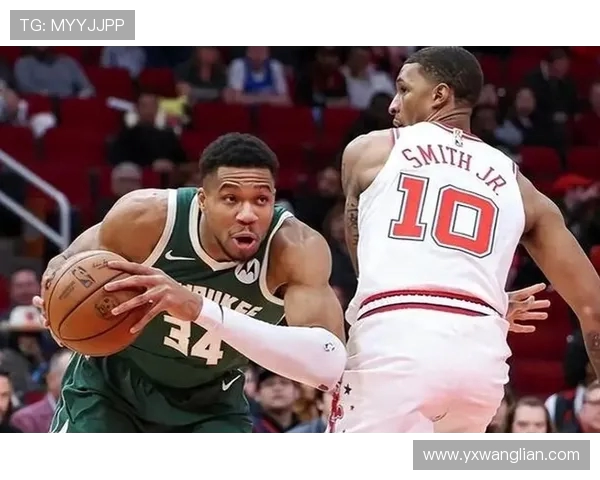 2017年12月17日火箭队与雄鹿队激战回顾精彩瞬间与赛后分析